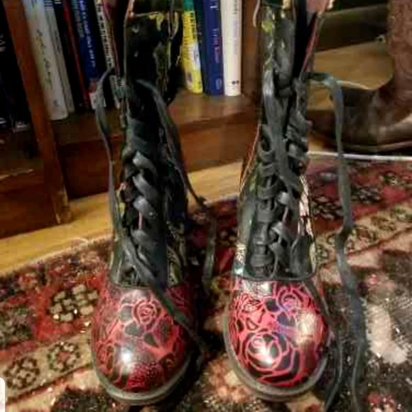 L'Artiste Victorian Boots - Picture 2 of 6